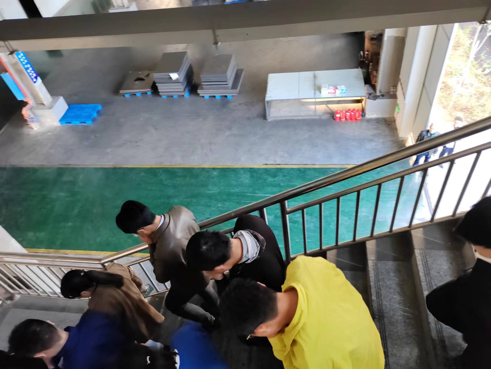 1700548470132713.jpg 1700548470132713.jpg